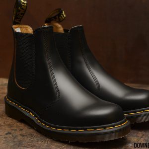 2976 Black Quilon Made in England